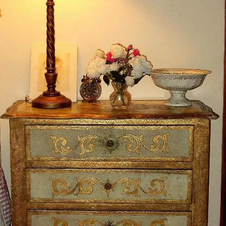 La Cachette *
